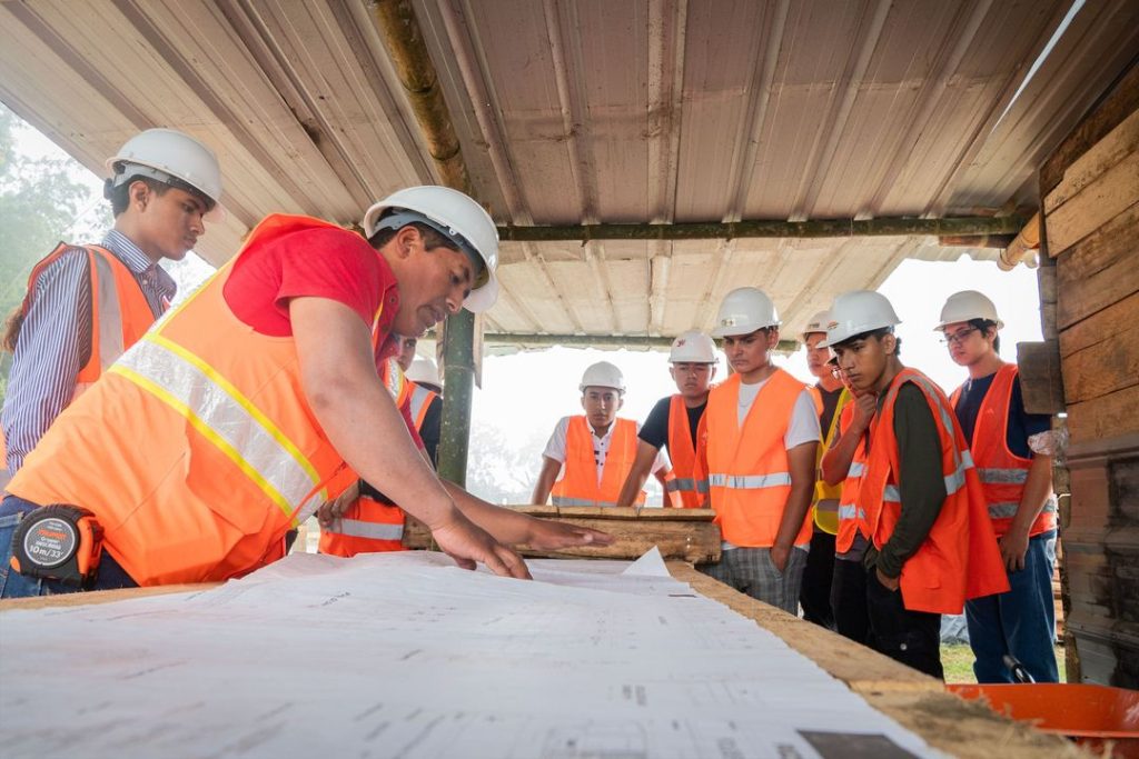 WhatsApp Image 2024-10-08 at 11.03.48 (1)